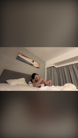 Iba Talaga Ang Maganda Sa Kama