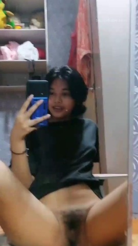 Short Haired Chinita Ea