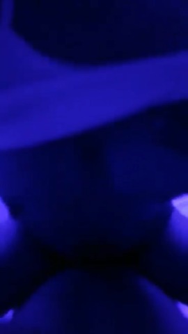Laplapan Sa Blue Na Ilaw 2